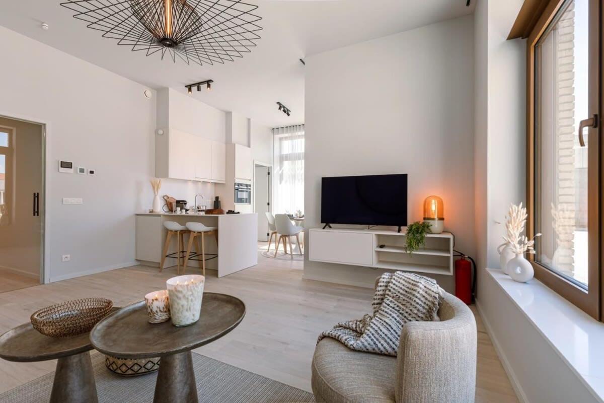 Luxurious Flat "De Zilte Zeezoen" Close To The Sea Ostenda Esterno foto