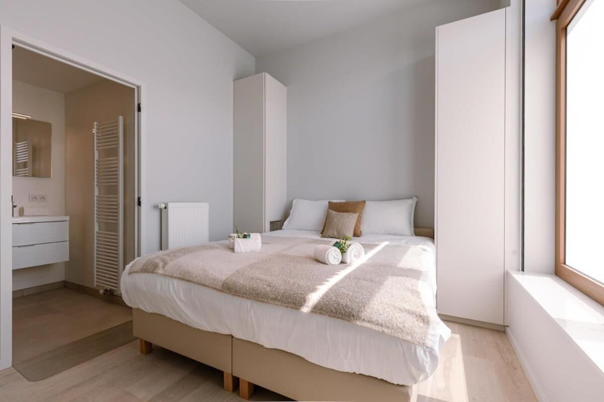 Luxurious Flat "De Zilte Zeezoen" Close To The Sea Ostenda Esterno foto